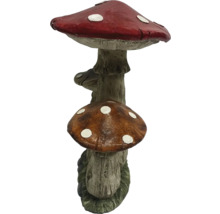 Dekorativer Pilz aus Kunststein für den Garten
