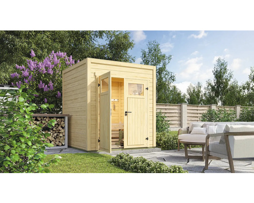 Scène de jardin avec abri de jardin en bois et coin salon extérieur