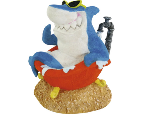 Figurine décorative de requin dans une baignoire avec des lunettes de soleil