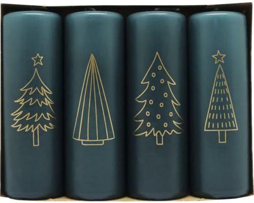 Bougies de l'Avent Ø 4 cm h 12,2 cm Sapins pétrole 4 pièces Quatre bougies piliers bleues avec des motifs dorés d''arbre de Noël dans un emballage.