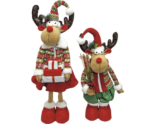 Zwei Stoffrentiere als Weihnachtsdekoration mit Mütze und Winterkleidung
