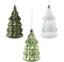 Trois boules de Noël en forme de sapins avec des paillettes