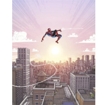 Image de bande dessinée de Spider-Man planant devant une silhouette de la ville.