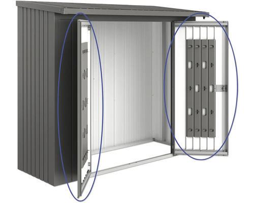 Offener Geräteschuppen mit Flügeltüren