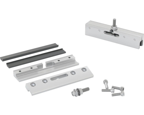 Verschiedene Metallprofile und Befestigungselemente für Montagezwecke