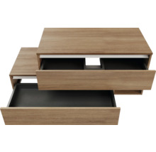 Commode en bois avec tiroirs ouverts