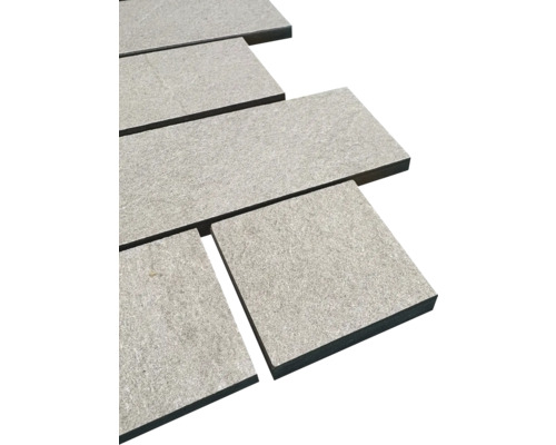 Dalles de terrasse grises en pierre