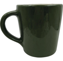 Tasse en céramique avec poignée