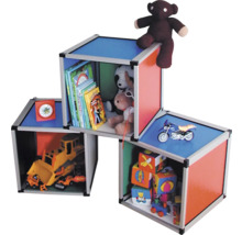 Système d''étagères avec jouets et livres