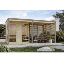 Vue extérieure d''un sauna de jardin avec espace de repos et terrasse en bois