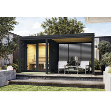 Sauna de jardin avec auvent et coin salon sur une terrasse