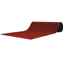 Roter Teppichläufer als Rolle
