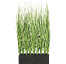 Künstliches Gras in einem schwarzen Behälter