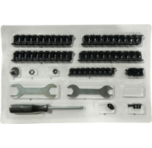 Montagesatz mit Schrauben, Muttern, Unterlegscheiben, Schraubenschlüssel und Schraubendreher in Kunststoffverpackung