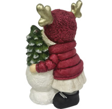 Figurine décorative de renne étreignant un arbre de Noël.