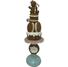 Figurine décorative de bonbons avec bonhomme en pain d''épices, macarons et donut