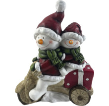 Figurine décorative : deux bonhommes de neige sur un traîneau en bois avec un cadeau