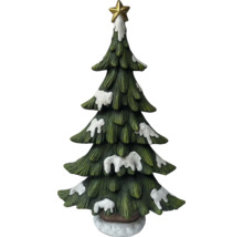 Dekorativer Weihnachtsbaum mit Stern als Baumspitze