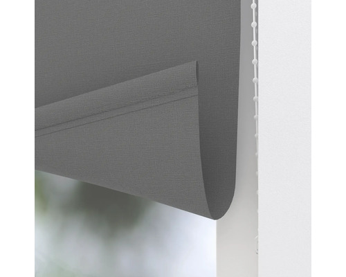 Store enrouleur gris avec chaînette pour la décoration de fenêtre