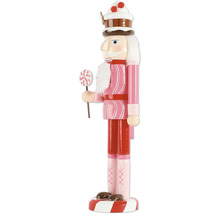 Casse-noisette décoratif avec bonbon et chapeau en forme de gâteau