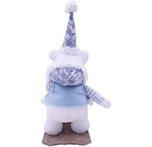 Figurine décorative d''ours avec bonnet et gilet comme décoration de saison