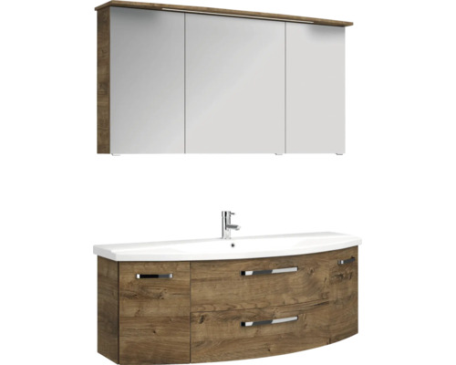 Badezimmermöbel-Set mit geschwungenem Waschtischunterschrank in Holzoptik, weißem Waschbecken und dreitürigem Spiegelschrank.