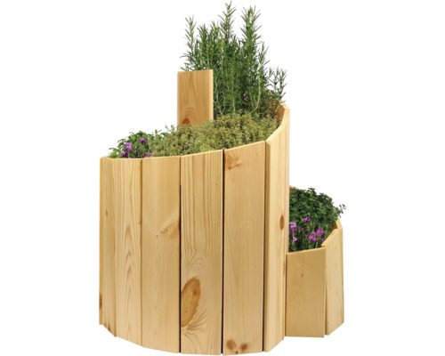 Mehrstufiges Kräuterbeet aus Holz mit verschiedenen Kräutern
