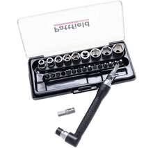 Steckschlüsselsatz mit Stecknüssen und Schraubendreher-Bits in einer Kunststoffbox