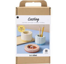 Giessset in einer Kartonverpackung mit Beispielen gegossener Objekte