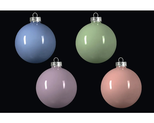 Vierfarbige Weihnachtskugeln