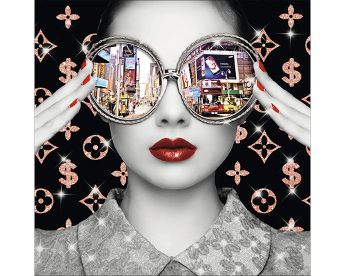 Glasbild Bling Bling New York 30x30 cm Frau mit runden Brillengläsern, die das Bild einer belebten Stadt widerspiegeln