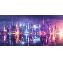 Skyline einer Stadt mit Wolkenkratzern und Reflexionen im Wasser