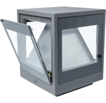 Aussenleuchte mit geöffneter Tür zur Installation einer Lichtquelle