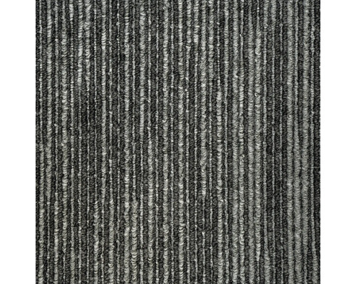 Detailaufnahme eines Teppichs mit vertikalen Streifen