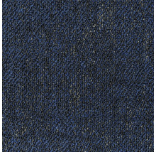 Detailansicht eines blauen Teppichbodens.