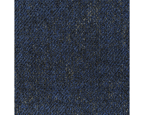 Detailansicht eines blauen Teppichbodens.