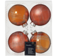 Vier orangefarbene Weihnachtskugeln aus Glas mit silbernem Karomuster in Verpackung