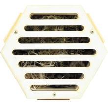 Hôtel à insectes en bois avec matériaux de remplissage