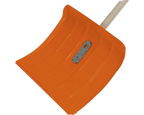 Orange Schneeschaufel mit Holzstiel