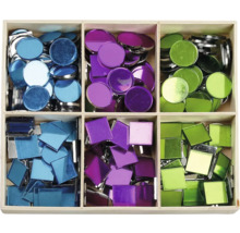 Sortierkasten mit runden und quadratischen Mosaiksteinen