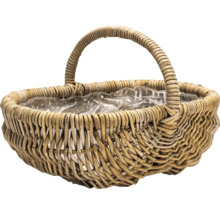 Geflochtener Korb mit Griff und Kunststofffolie