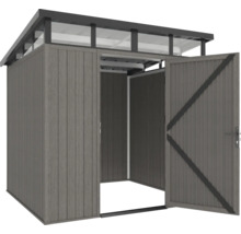 Gartengerätehaus mit geöffneter Tür für Gartengeräte und Werkzeuge