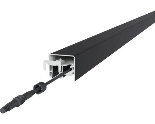 Aluminiumprofil mit Kabel und Anschluss