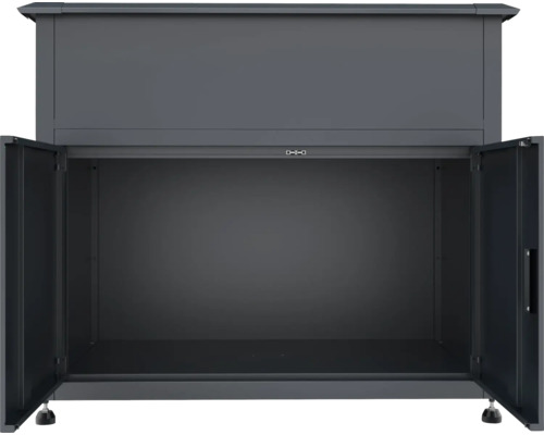 Geöffneter Geräteschrank mit zwei Türen und Stauraum