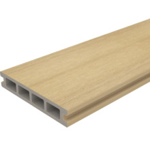 Terrassendiele aus Holzverbundwerkstoff mit Hohlkammerprofil