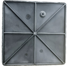 Dalle de terrasse carrée avec renforts