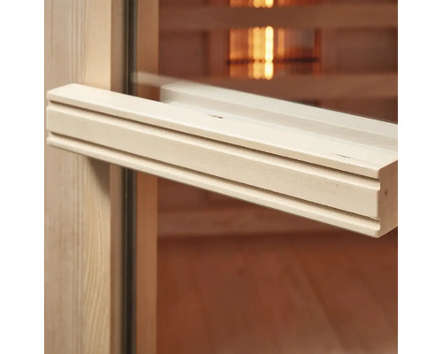 Holzgriff an einer Saunatür