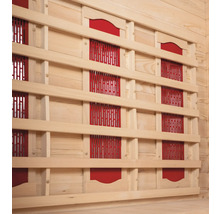 Infrarotkabine Innenraum mit Holzverkleidung und Infrarotstrahlern