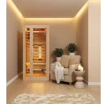 Innenraum mit Home Deluxe Infrarotsauna, Sessel und Beistelltisch