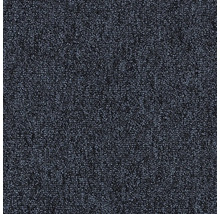 Gros plan d'un tapis foncé à motifs